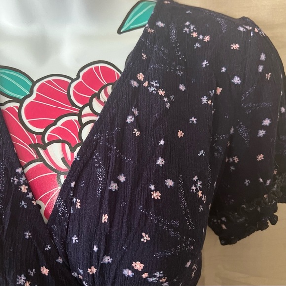 Francescas Collections Navy Blouse with Floral Short Sleeve - Picture 2 of 4